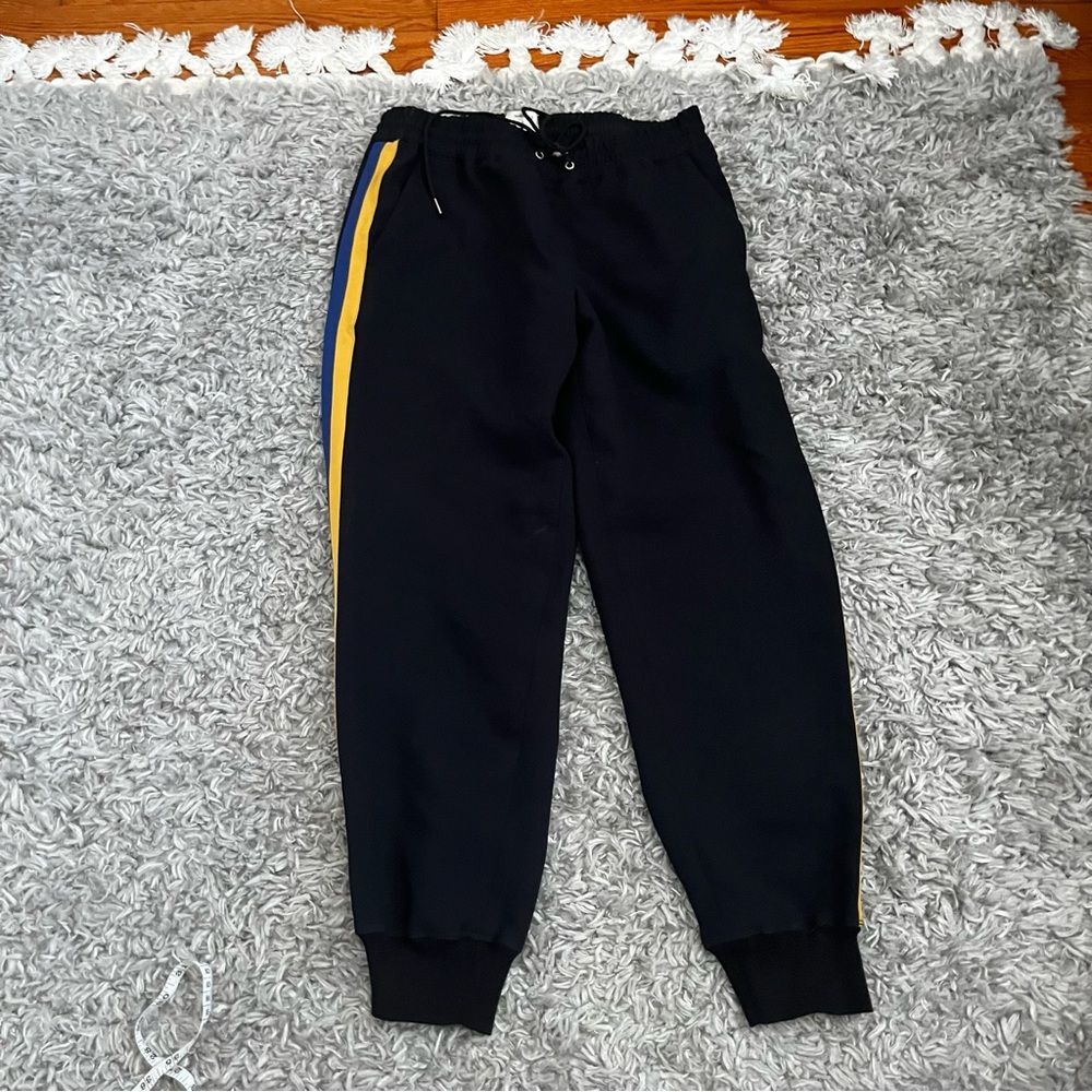 Wilfred Artizia Black high rise joggers size small